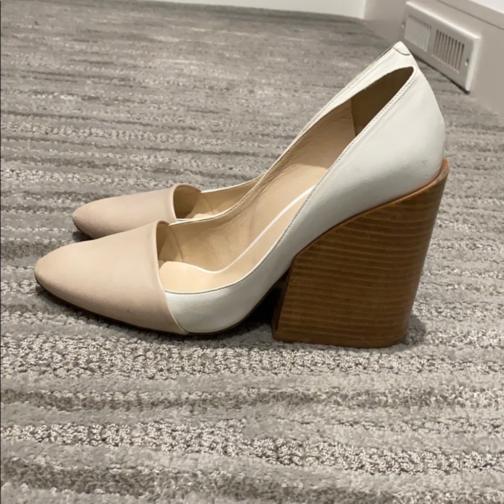 Chloe block heeled pump